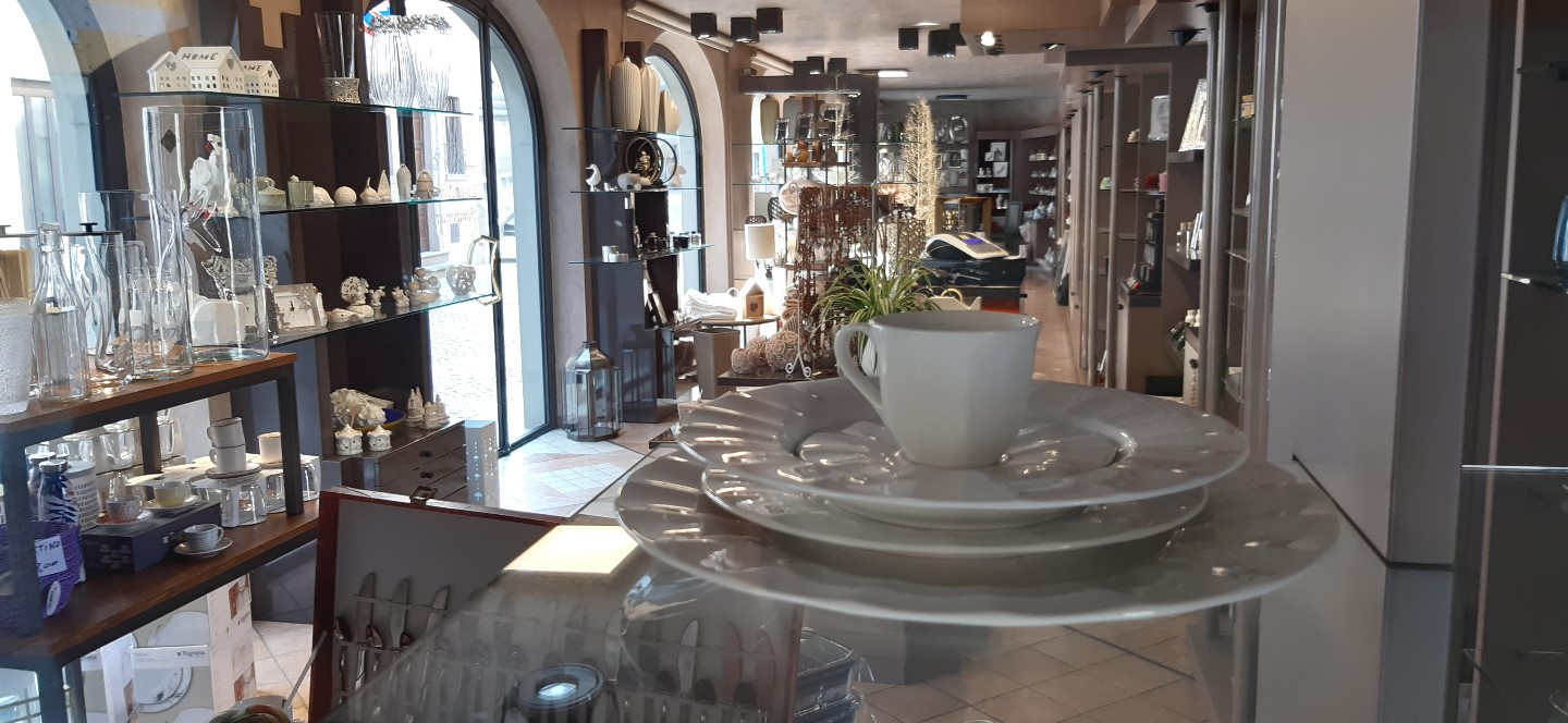 Edoardo Zanotti - Casalinghi ed arredo