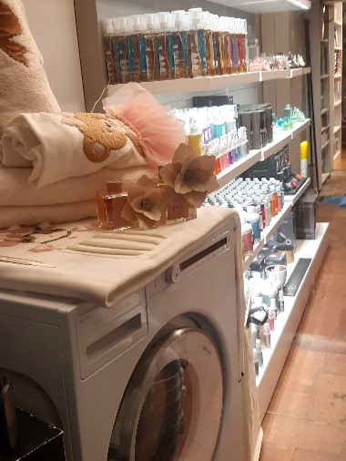 Edoardo Zanotti - Rivenditore Muhà fragranze